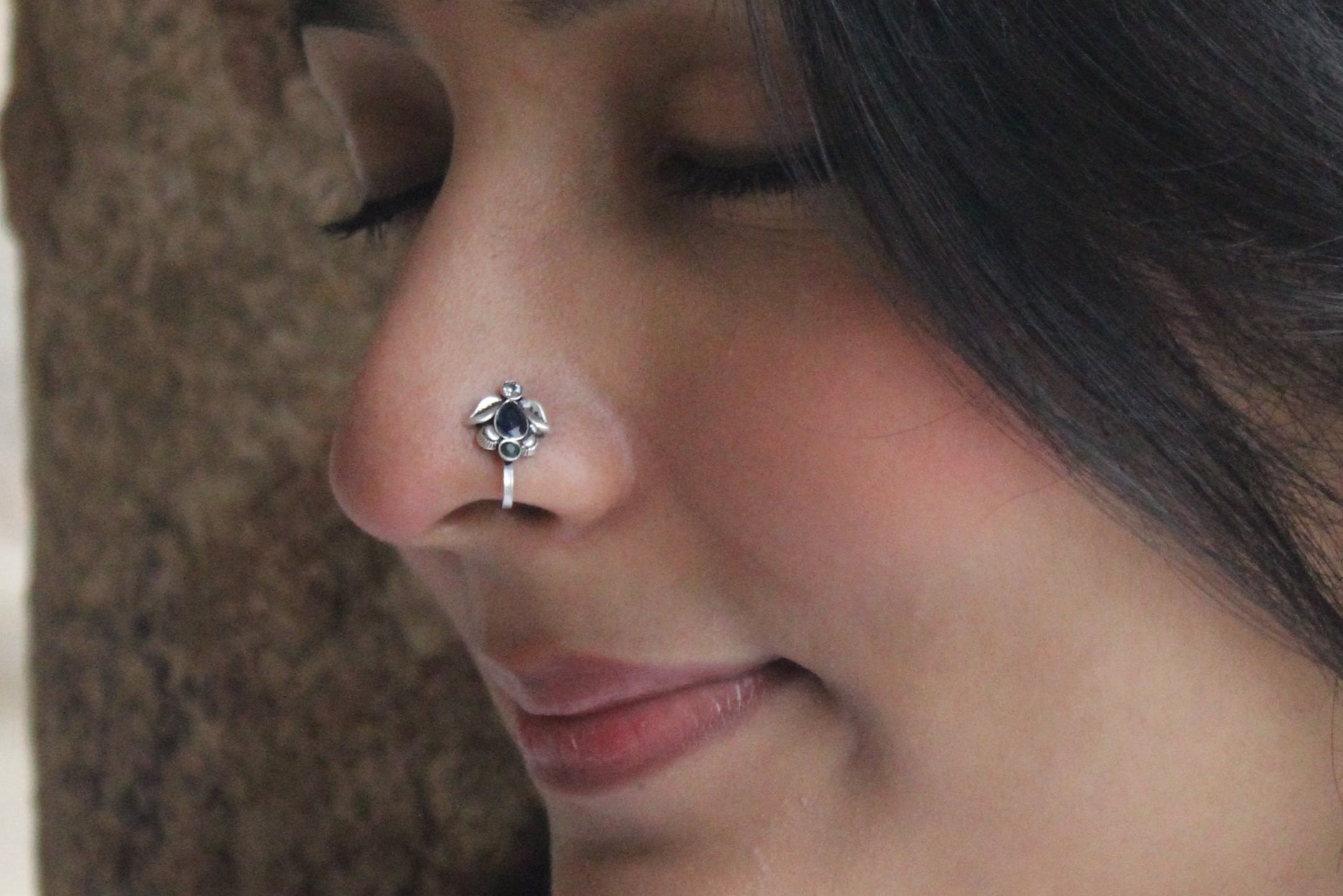 silver blue stone nosepin